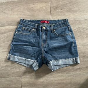 Jennifer Lopez Distressed Jean Shorts Women’s Size 4